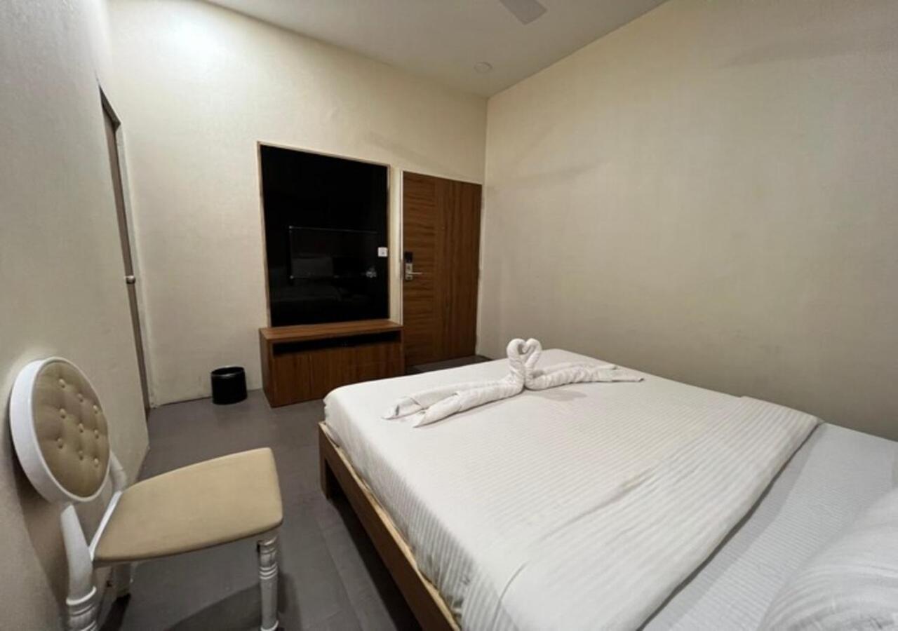 One Earth Santu Eco Resort Bhavnagar Extérieur photo